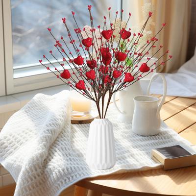 Artificial Red Berry Heart Shape Flower Simulation Bouquet Lifelike Home Decor for Valentine's Day Housewarming Party