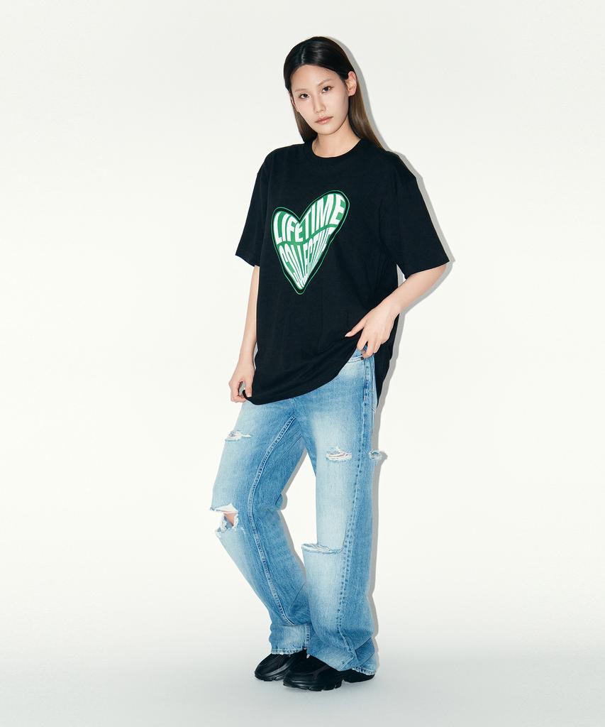 Laipeutaimkollegtibeu Big Heart Logo Short Sleeve T-Shirt Black