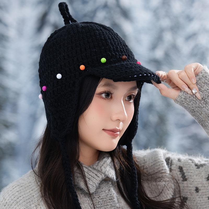 

Осень и Зима Хюна Фэнцай Шапка из вязаной шерсти Ветрозащита Защита ушей Шапка Лей Фэна Универсальная Подчеркивающая лицо Маленькая Теплая Шапка-утка One Size