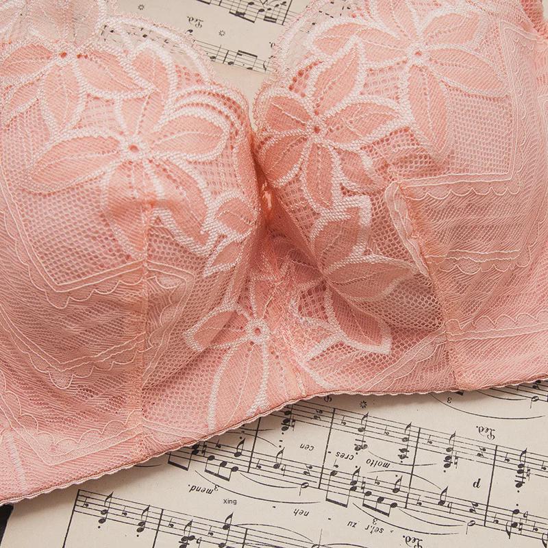 "Large Full Cup Underwire Bra - Thin and Sponge-Free, Adjustable Push-Up To Enhance and Support"