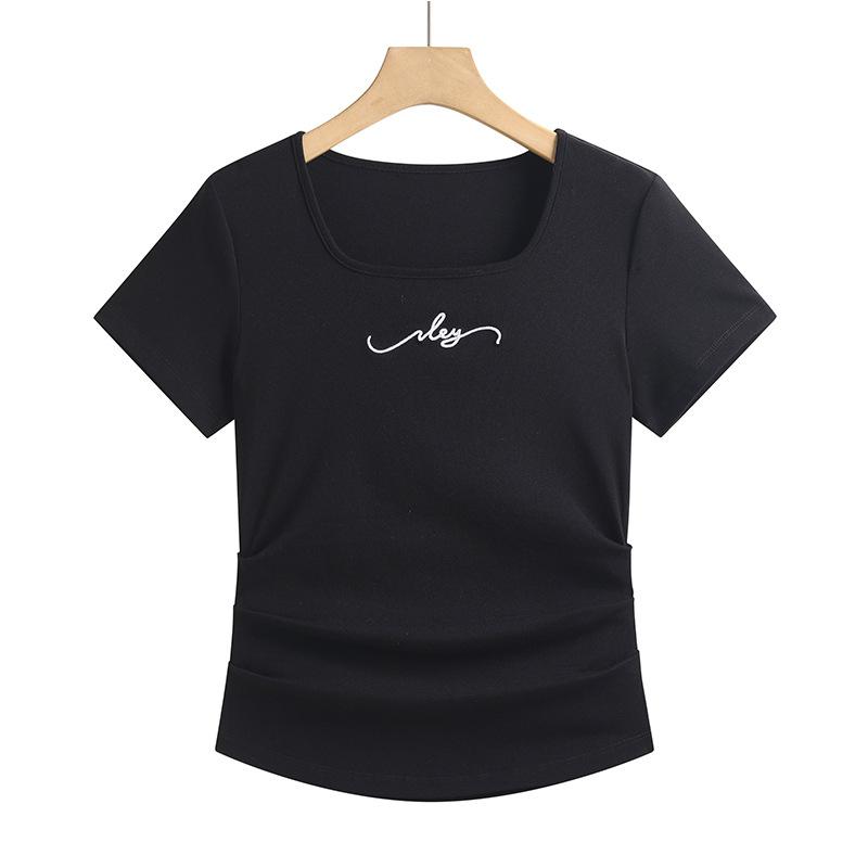 

2024 весна и лето, новый стиль, женская футболка с короткими рукавами, квадратный воротник, чистый ветер, плиссированный дизайн, женский топ с вышивкой, приталенный крой XXXL чёрный