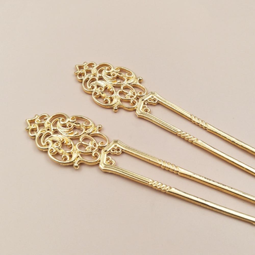 Chinese Ancient Style Straight Hairpin Twist Hairpins Versatile Electroplating U-shape Hairpin Creative Hollow Hair Accessories