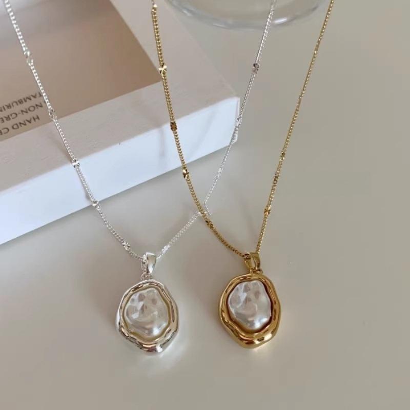 Irregular Baroque Pearl Necklace Women's Niche Design Clavicle Chain Versatile Neck Chain New