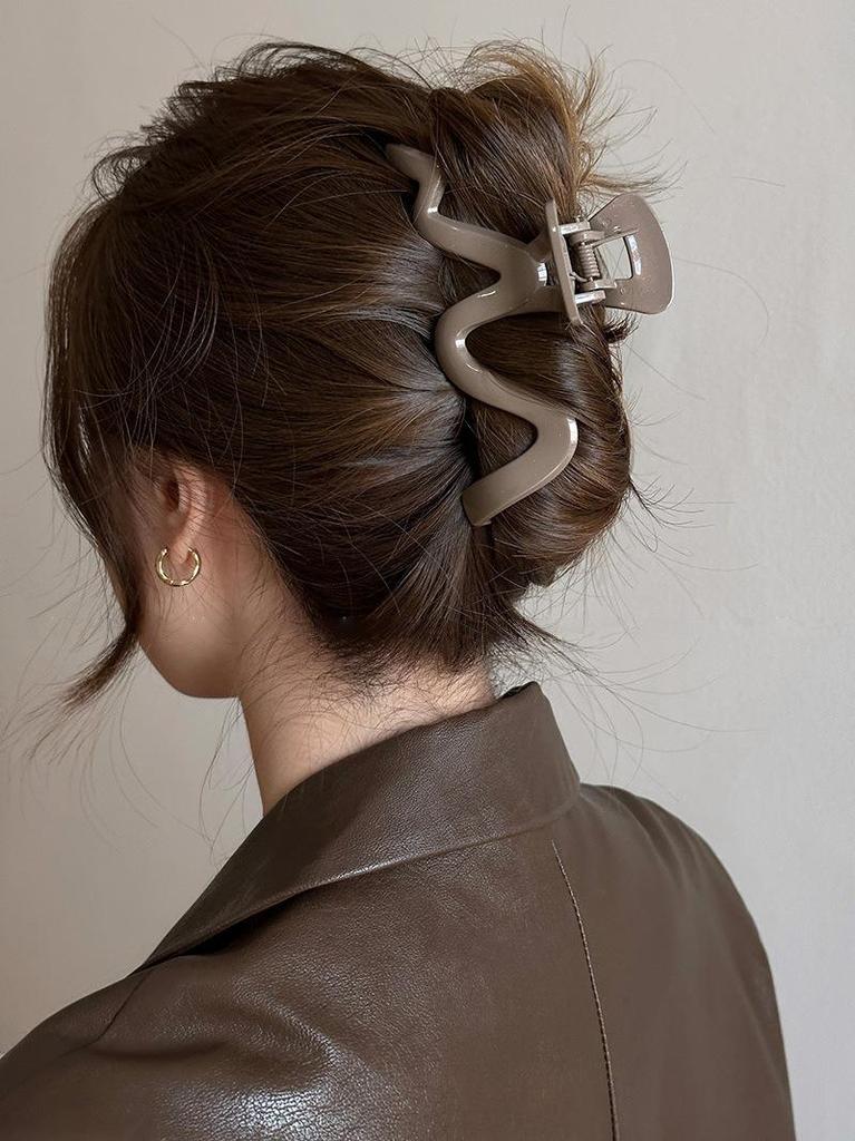 Premium Coffee-Colored Frosted Hairpin - Large All-Match Shark Clip for Elegant Hairstyles