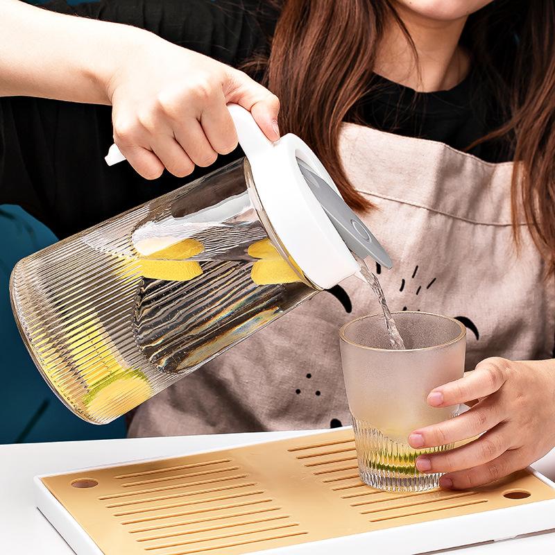 Large Capacity Glass Water Pitcher for Home Cold Juice Tea Infuser Set with Cups
