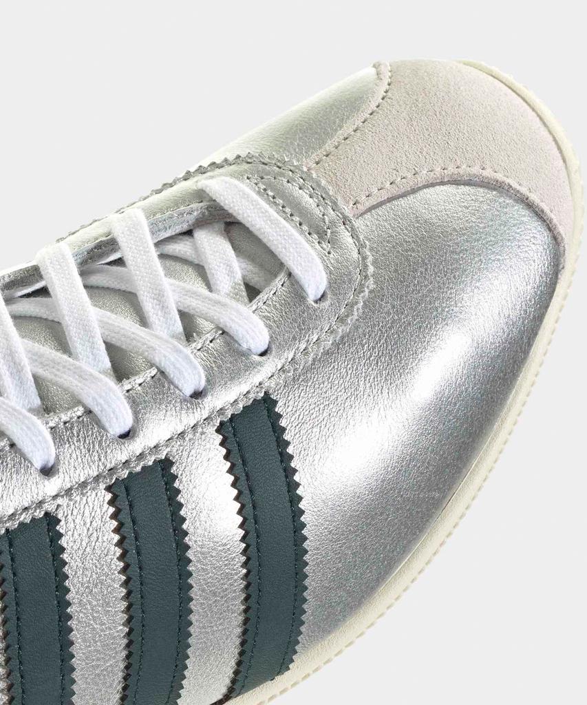 adidas Paris - Silver Metallic: Aura Ivy / Ih9223