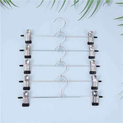 מוצרי כביסה – קולבים