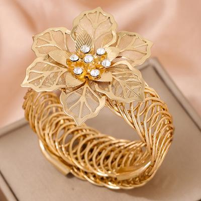 New Classic Shiny Rhinestone Bangle Fashion Alloy Flower Bracelet Bangle For Female Bohemia Punk Cuff Bangles Party Jewelry Gift