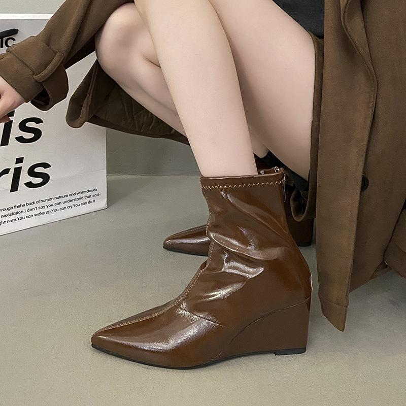 Slope Heel High Heel Short Boots 2025 New Autumn and Winter Pointed Elastic Thin Boots Black Retro Versatile Martin Boots Women