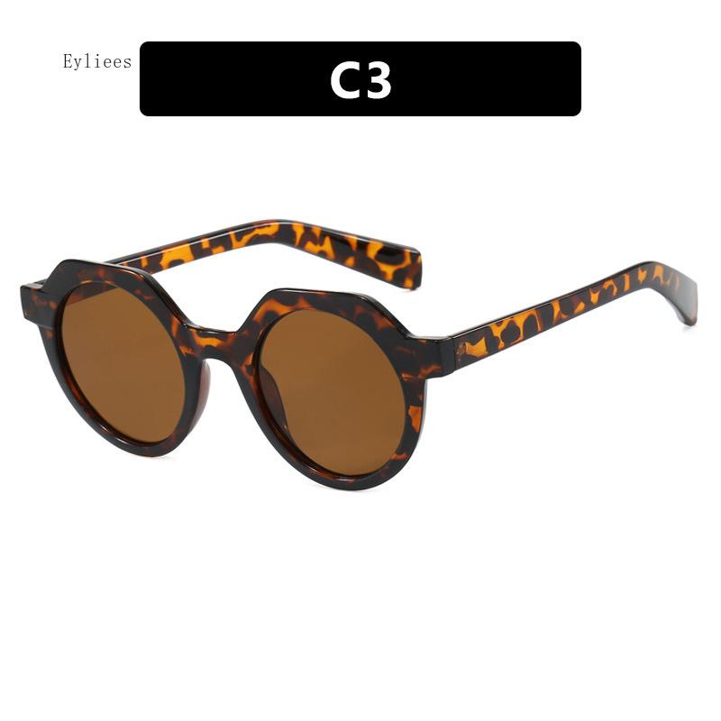 Fashion Small Irregular Square Sunglasses Women Retro Round Clear Ocean Lens Shades UV400 Men Rivets Punk Sun Glasses gafas