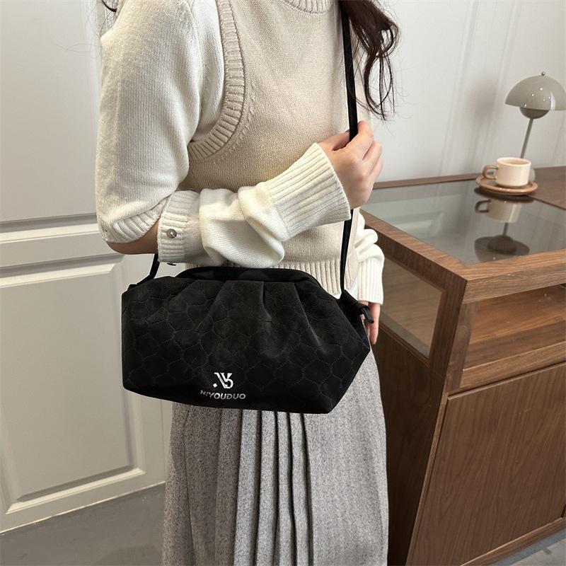 Popular Trendy Cloud-shaped Bag Combined with Niche Single-shoulder Crossbody Bag