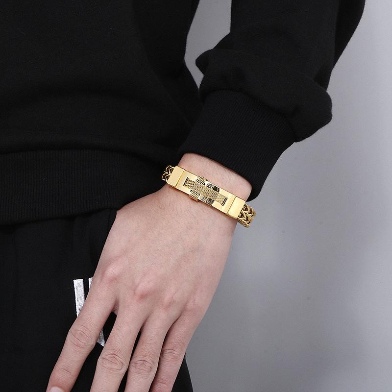 Náramek ve stylu hip-hopu Rockové vakuové galvanické pokovování Zakřivený značkový pletený přední a zadní řetízek Trendy pánský náramek