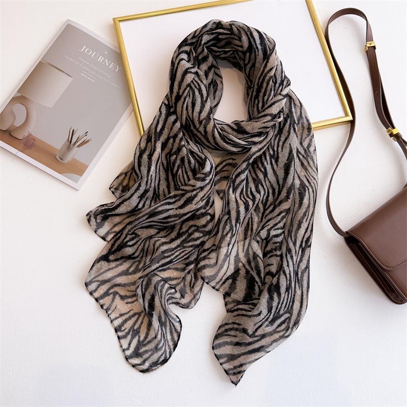 Summer Sunscreen Travel Shawl Fashion Versatile Leopard Pattern Thin Style Photography Elegant Temperament Female Trendy Cotton Hemp Scarf Bali Yarn