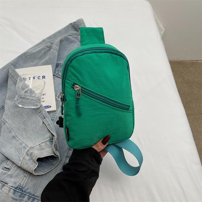 

Breast bag Women s lightweight and simple mini satchel Summer casual mobile phone bag Men s messenger bag Sports running bag зелений