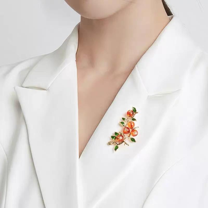 Lucky Orange Enamel Persimmon Brooches For Women Alloy Fruits Plant Casual Weddings Brooch Pins Chinese Party Jewelry Gift