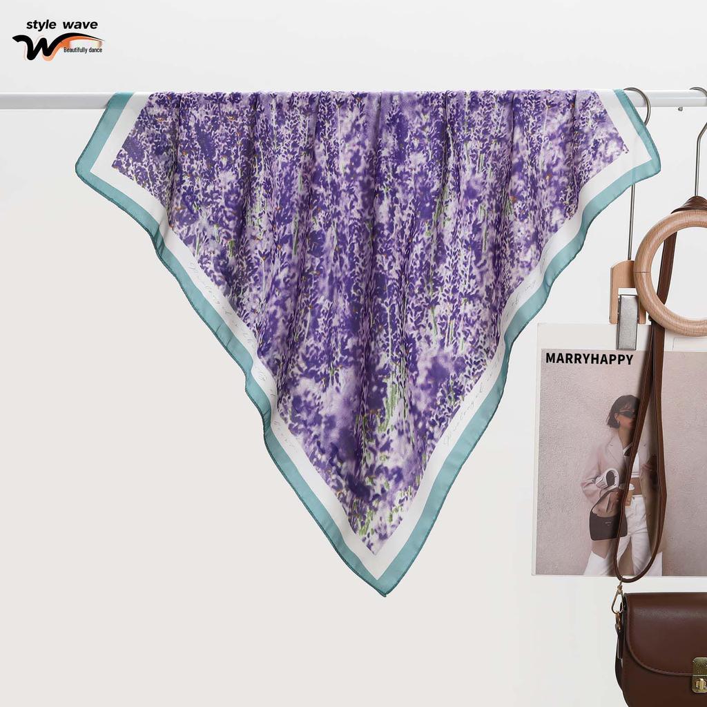 Elegant Chinese Ink Painting Lotus Silk Scarf: High-End, Versatile Retro Print, Popular Decorative Accessory for Women.