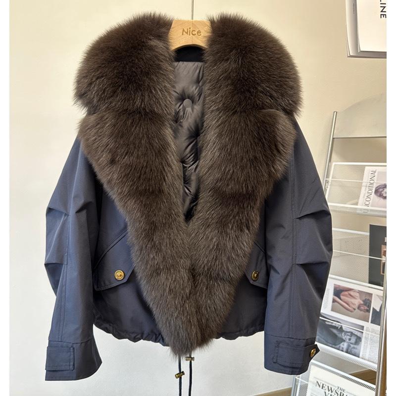 Damen Pelzmantel im Blazer-Stil mit Pelzkragen: Winter Weißer Entenflaum Parka im Biker-Stil