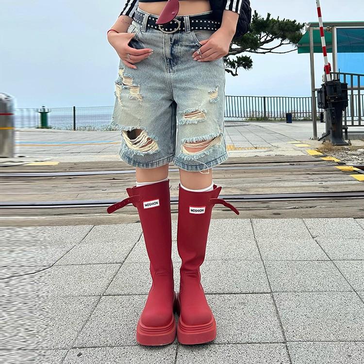 Sudingjia Non-slip Tall Red Rain Boots 2025 Outdoor Camping Rain Shoes Thick Soles But Knee Boots Knight Boots