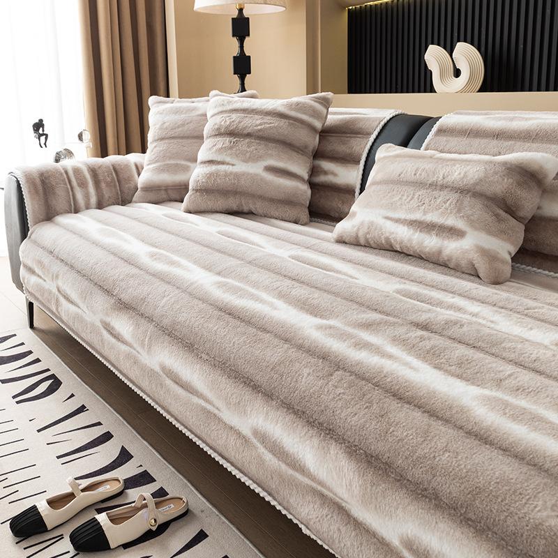 

Water Drop Pattern Rabbit Plush Sofa Cushion Advanced Sense Winter Non-Slip Seat Cushion Straight Row Leather Sofa Armrest Cover Cross-Border 70*70cm