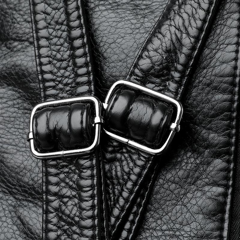 Nietenverzierter Rucksack Modischer Punk-Stil Rucksack für Damen Lässiger täglicher Gebrauch Leichter Rucksack mit Nieten für den täglichen Weg zur Arbeit, Schule und Reisen