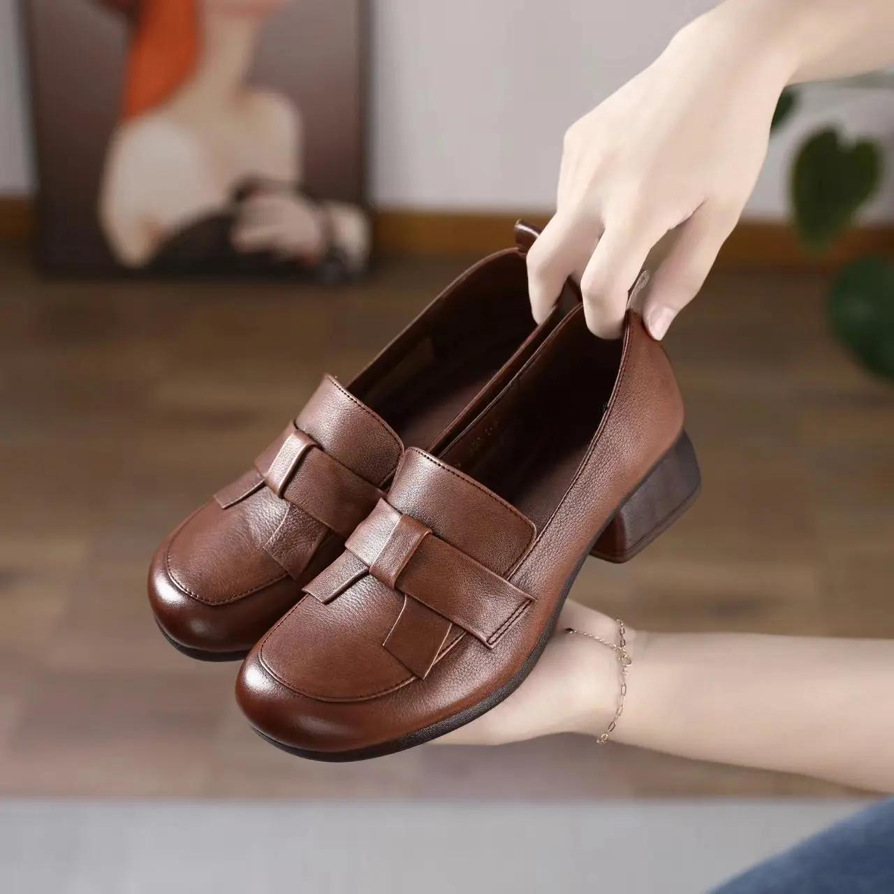 

Модные винтажные коричневые туфли из коровьей кожи на среднем каблуке с бантом на каблуке для женщин 40 коричневый