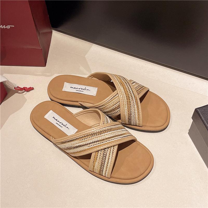 Flat-bottomed retro woven cross-strapped cool slippers fairy shoes outer wear 2025 summer vacation beach roman slippers