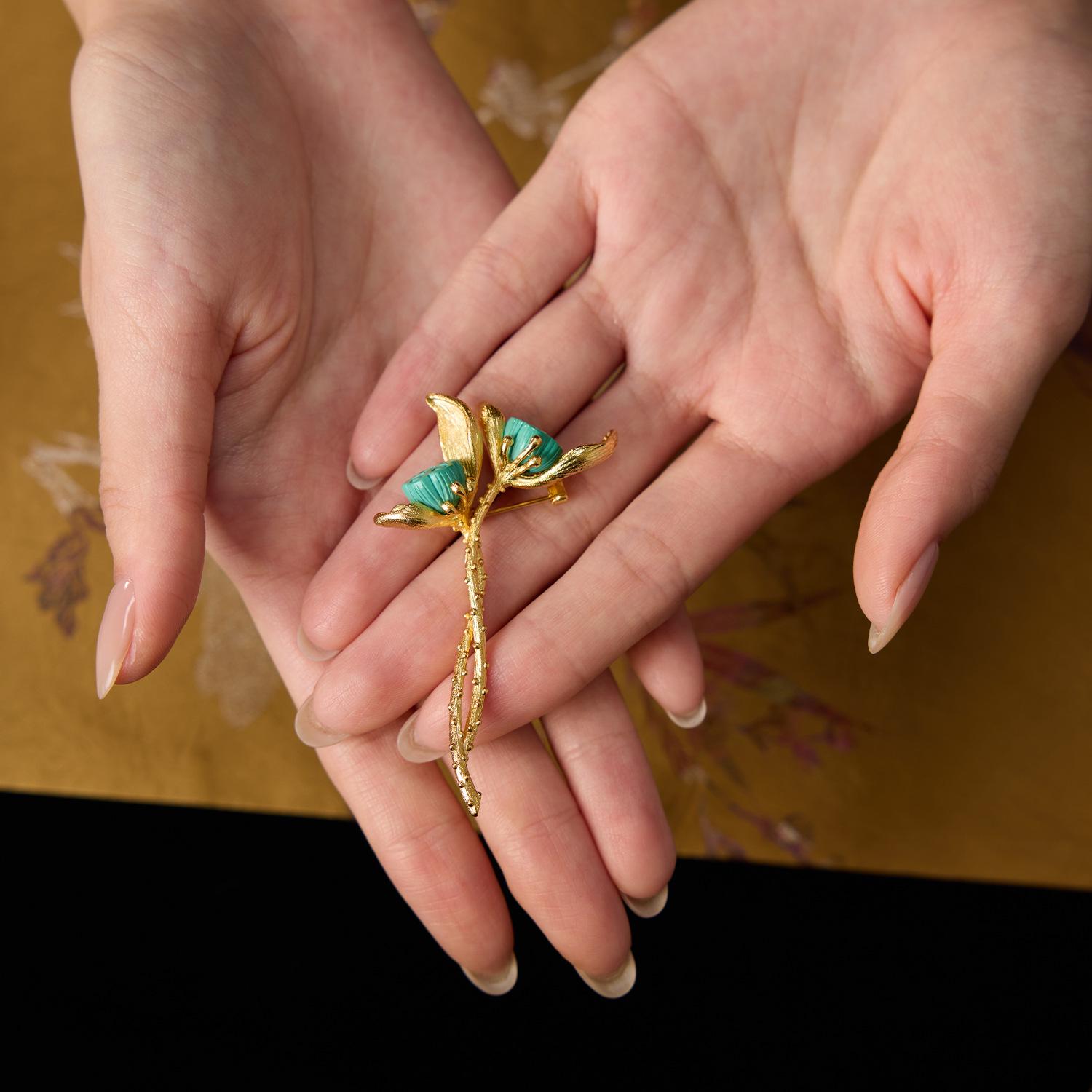 

Елегантна китайська брошка «Ритм лотоса»: Ручна робота, дизайн лотоса, висококласна бутоньєрка, простий подарунок