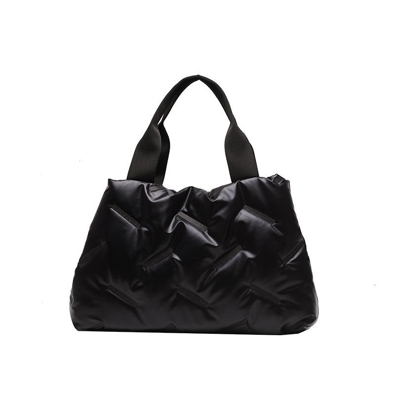 

Новая женская ручная сумка подмышку Минималистичная глянцевая сумка-тоут с наполнителем из пуха Большая вместимость Оксфордская сумка через плечо чёрный