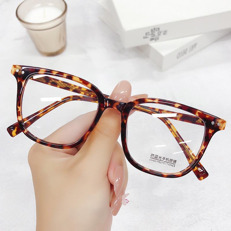 

Retro Square Frame Eyeglasses Women TR90 Ultralight Antifatigue Computer Reading Glasses Clear Blue Light Blocking Eyewears 0