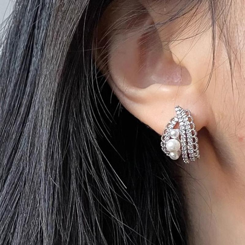 Exaggerated Light Luxury Earrings Electroplating Temperament Diamond Pearl Earrings Fashionable and Versatile Female Retro Zircon Earrings