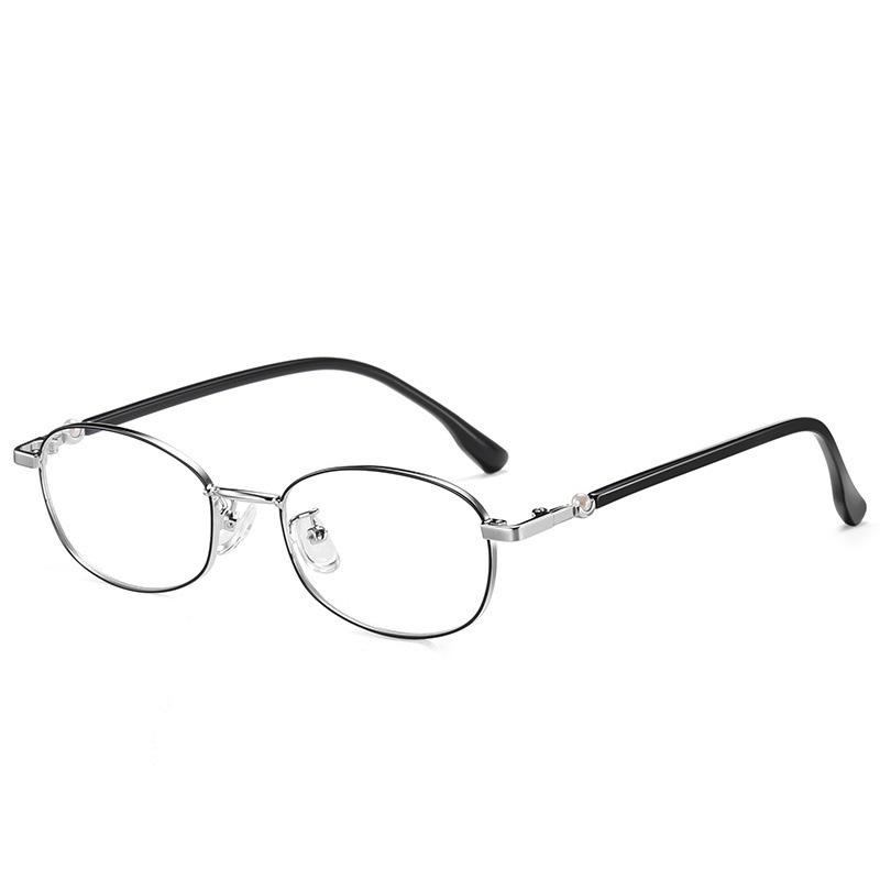 Women's Super Light Oval Frame Gold Glasses for Myopia, Prescription-Ready, Ideal for Small Faces.