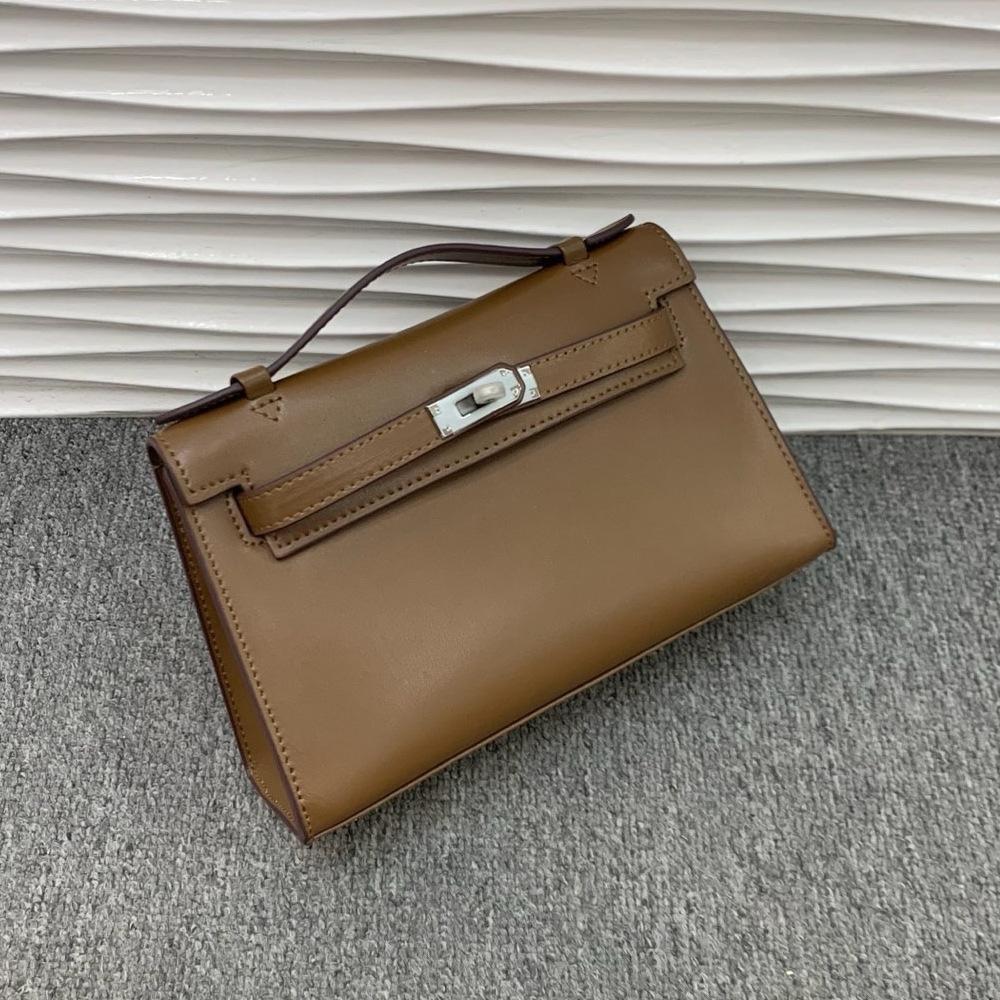 2025 Nová BOX Mini taška druhé generace z hovězí kůže Dámská kožená textura Francouzská crossbody kabelka do ruky