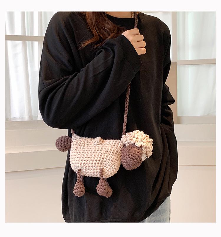 Handgestrickte Woll-Cartoon-Lamm-Tasche: Modische Eltern-Kind-Umhängetasche