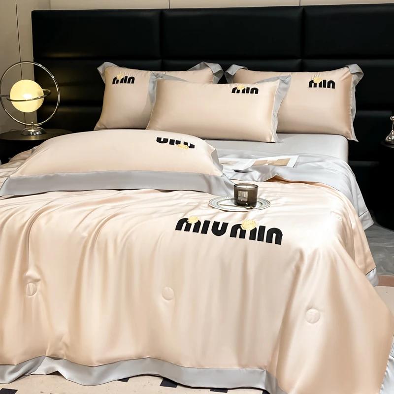 Soft Cool Summer Blanket Washed Silk Summer Quilt Embroidery Smooth Ice Cooling Comforter For Bed 100% Silky Solid Blanket