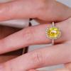 Huitan Simple Style Women Ring Inlaid Shining Yellow CZ Promise CopperColor Accessories Wedding Engagement Fashion Jewelry Gift