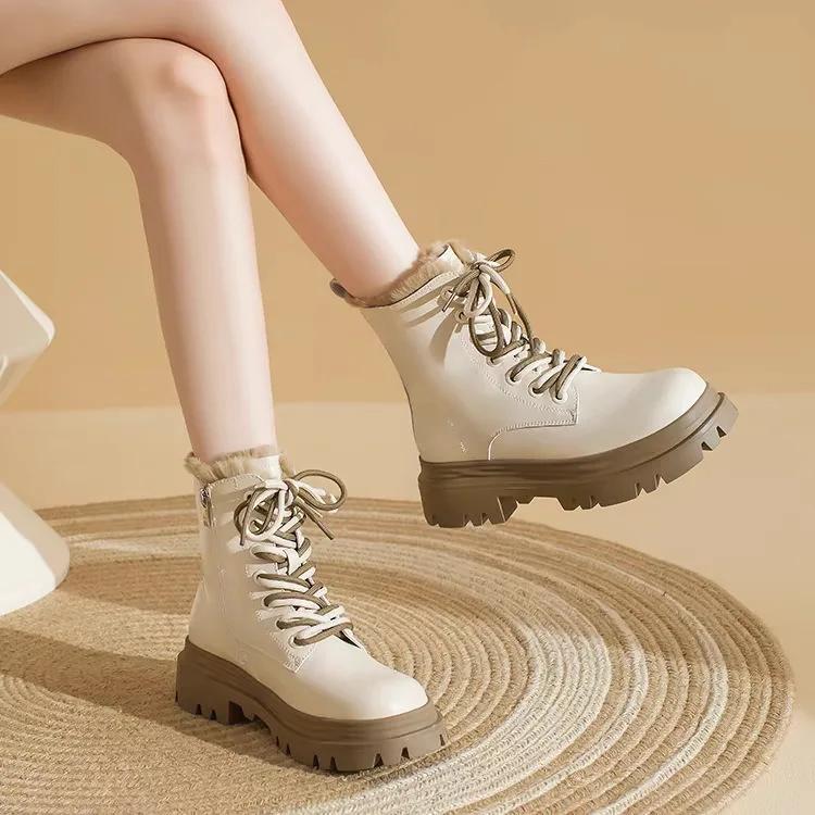 Nouvelles Bottes de Neige d'Hiver 2024 pour Femmes Plus Polaire Épais Bottes pour Femmes Style Britannique Décontractées Simples Chaussures pour Femmes