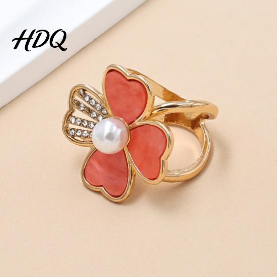 Vintage Clover Scarf Accessory Four-Leaf Ring Rhinestone Slide Elegant Buckle Faux Pearl Holder for Women Shirts Shawls Neckerchiefs Secure Fit Clip