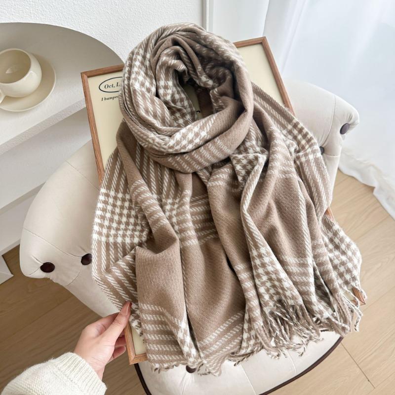 

Retro autumn and winter British scarf women s high-end plaid thickened warm scarf couple student shawl windproof 66-180cm хакі