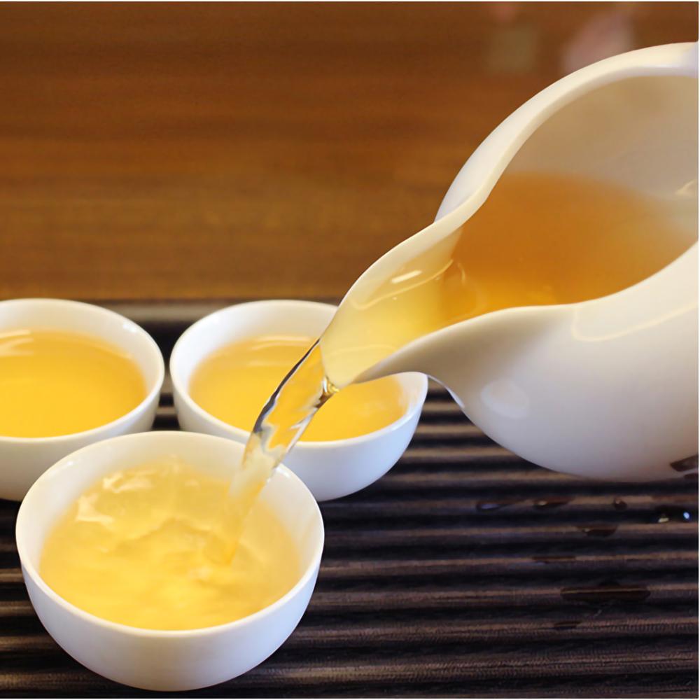 Einzigartige Teearomen: Tieguanyin, Milch-Oolong, Chrysantheme, Pu'er, Lotusblatt, Lebertee, Schwarzer Oolong, Holzkohle-geröstet