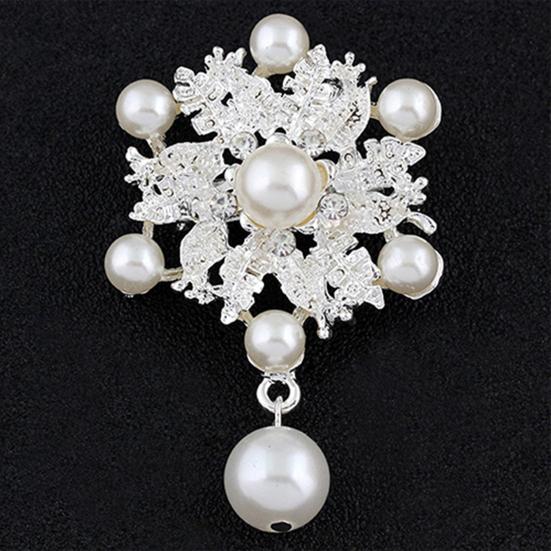 Breastpin Elegant Easy Matching Alloy Flower Faux Pearls Women Brooch Pin for Dating