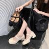 Französische Mary Jane Schuhe Damen 2025 neu Frühling Lackleder eckige Spitze Schleife kleine Lederschuhe leichter Ausschnitt dicker hoher Absatz einzelne Schuhe