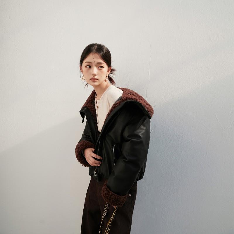 Womens Short Puffer Coat 2026 Winter Faux Fur Collar Loose Fit Cotton-Padded Jacket In Cream Black Coffee