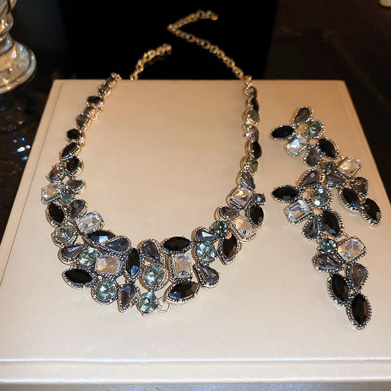 GemChic Women's New Exquisite Crystal Rhinestone Necklace Earrings Two Piece Set Ear Stud Needle Birthday Christmas Jewelry Gift