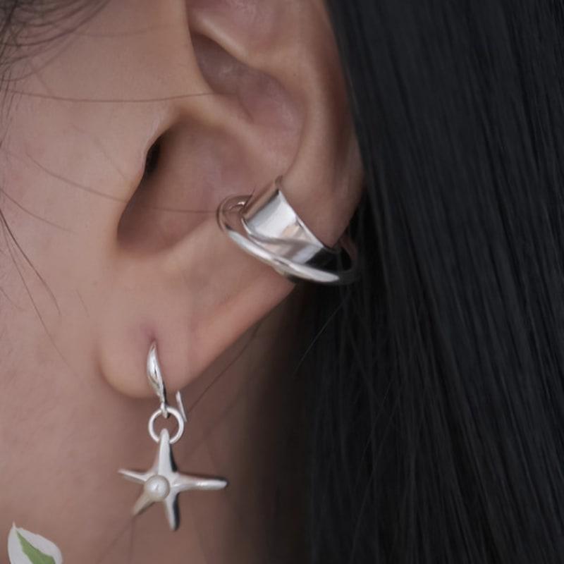 

reinheart Saturn earcuff Free