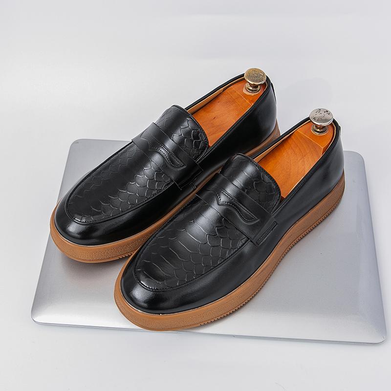 Fashion Fashionable Men Leather Board Shoes Branded Business Office Thick Soled Leather Shoes Mens Flat Bottomed Anti Slip Driving Shoes