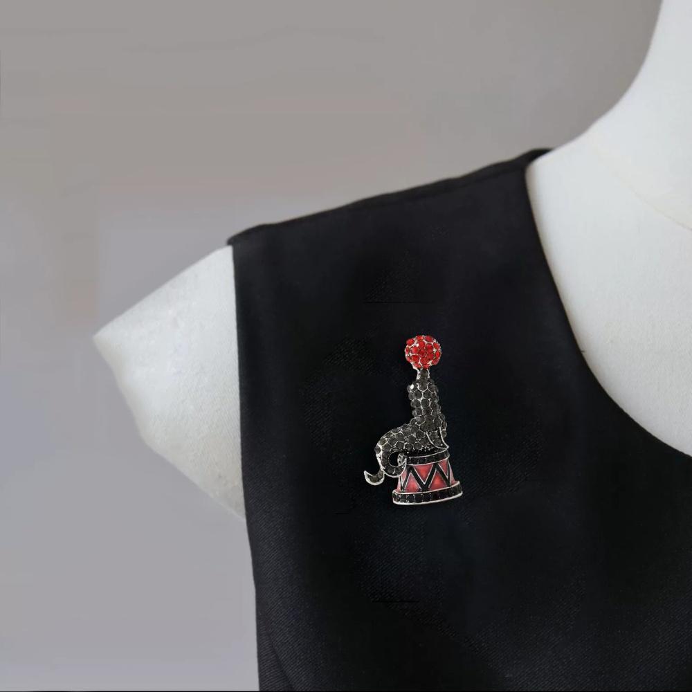 Nowa Retro Geometryczna Cyrkonowa Broszka Zwierzęca Cyrkowa Unikalna Osobowość Wykwintna Moda Wszechstronna Akcesoria do Garnituru Marynarki Prezent