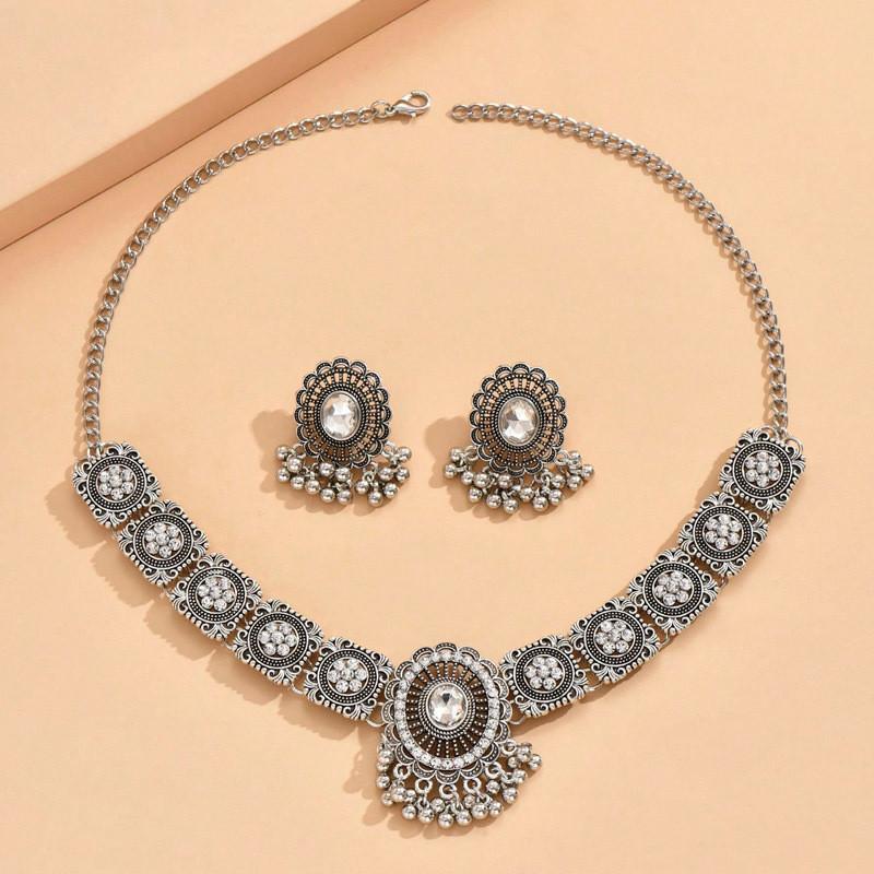 Vintage Geometric Silver Necklace Earring Set For Women With Glittering Crystals Spring