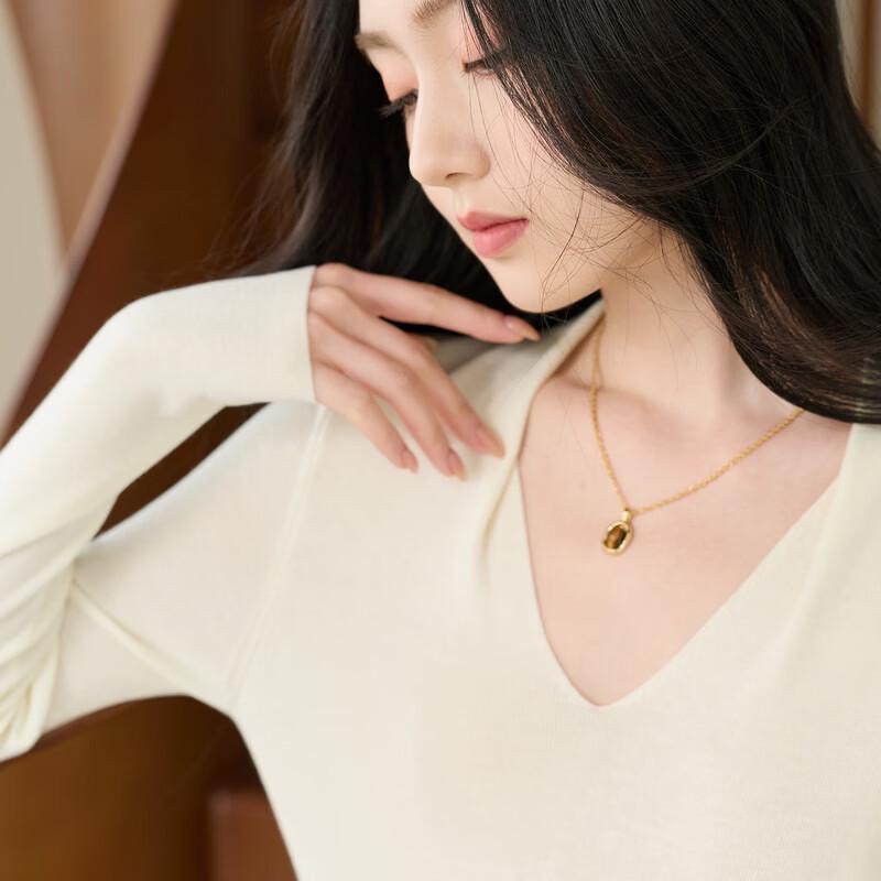 Sancai Winter V-Neck Slim Fit Knit Sweater