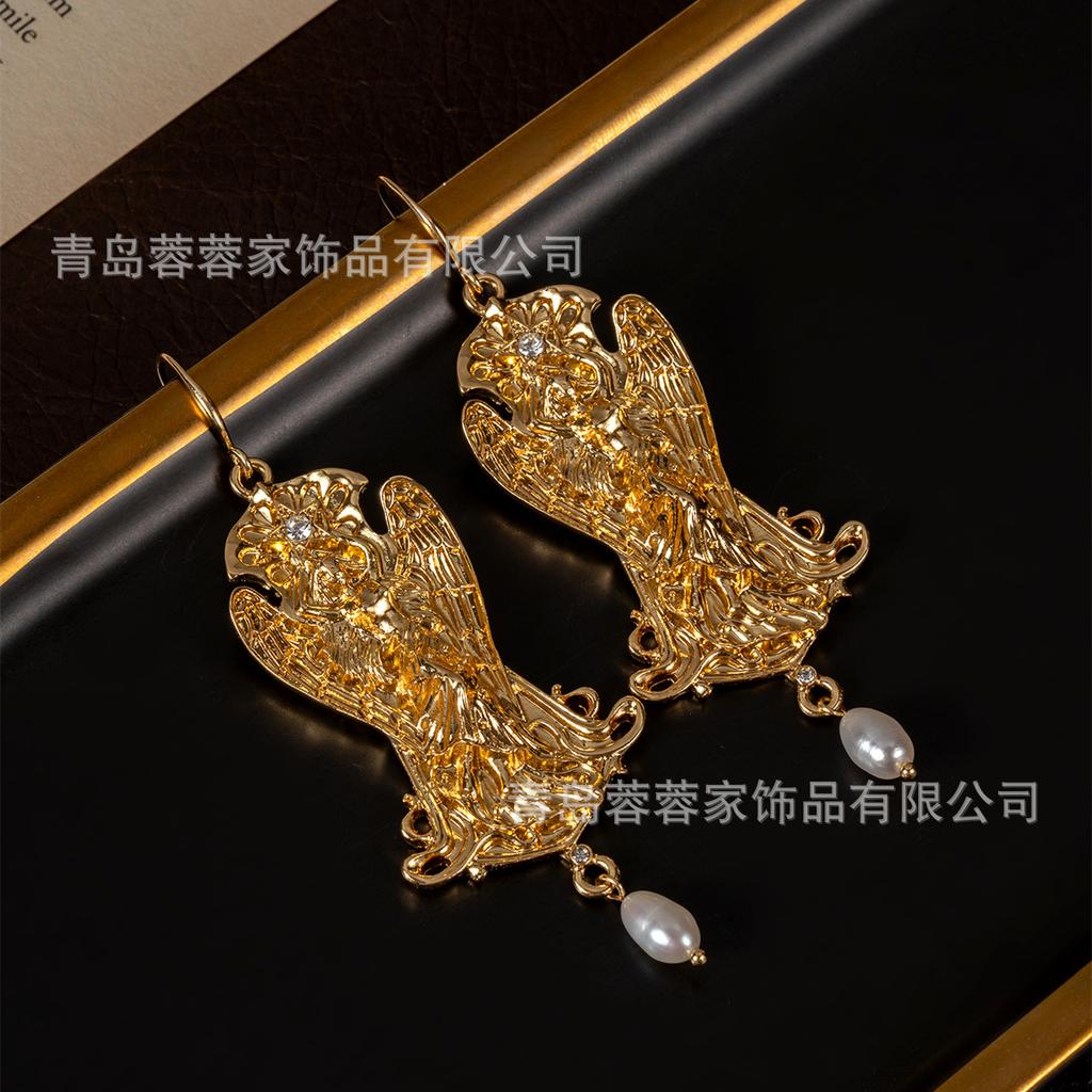 Antique Style Earrings French Light Luxury High-end Feel Unique Baroque Gold Niche Design