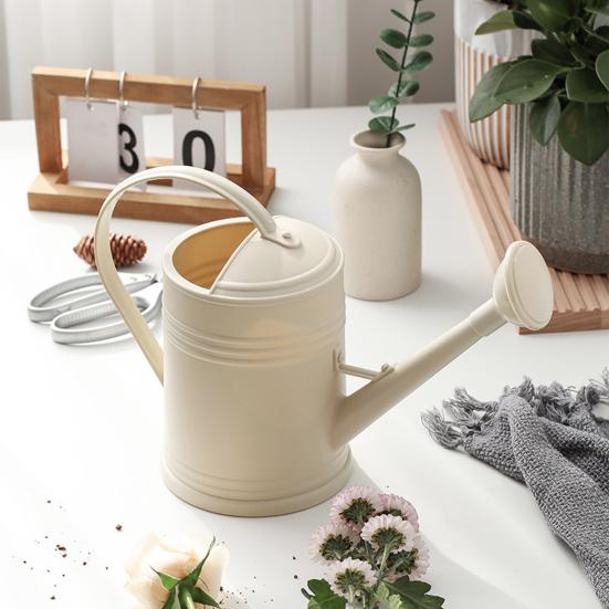 Yousheng Long Spout Watering Can 2L Plastic Watering Bottle Garden Watering Pot with Detachable Spray Head for Houseplants Outdoor Plants